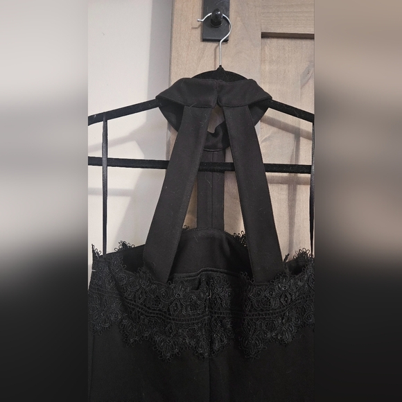 MARCIANO Black Lace detail fitted strappy halter Mini dress. Size small - Picture 3 of 13